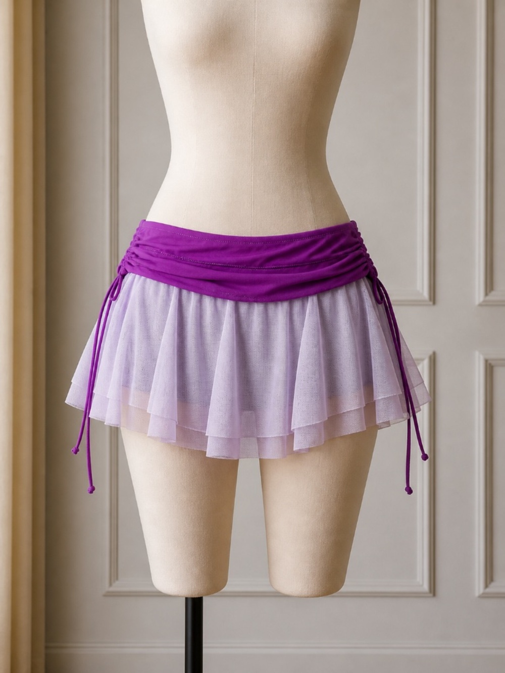 Lululemon Scissor Kick Skirt - Size 8